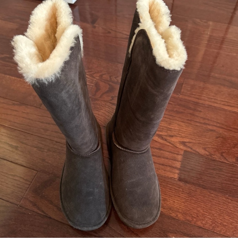 Brown Shearling-Lined Boots